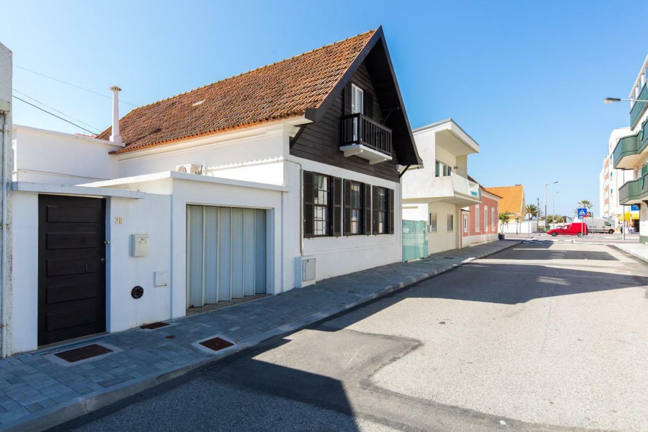 The Beach House Barra Exterior photo